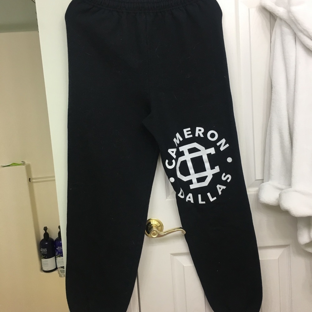 Cameron Dallas sweatpants